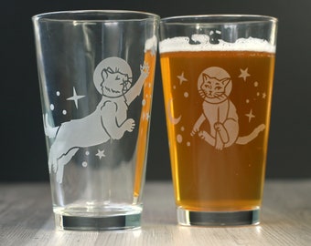 Astronaut Space Cat Celestial Beer Glass - dishwasher safe etched pint