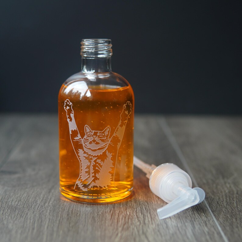 Bread & Badger Cat Stretching Soap Dispenser - Thumbnail 2
