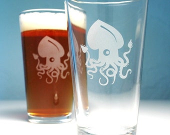 Squid Pint Glass - nautical kitchen, beach wedding, coastal decor - dishwasher safe etched glass