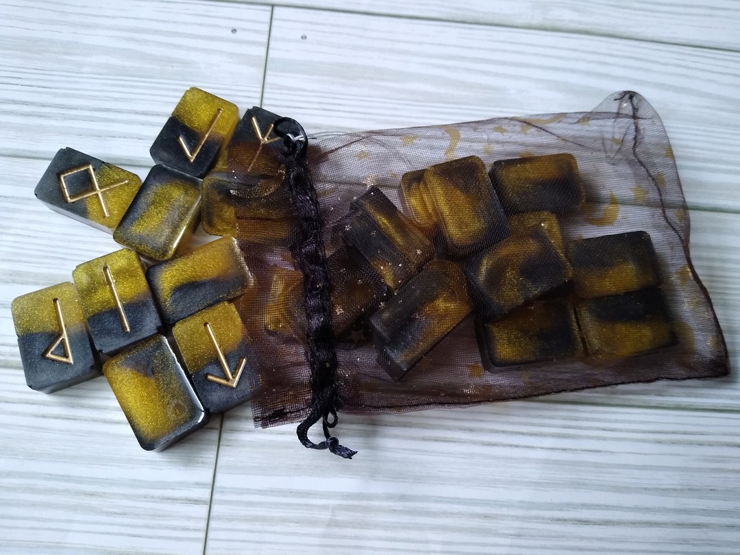 Resign Rune Elder Futhark Resin Rune Set. Black and Gold. 25 Pieces. - Etsy