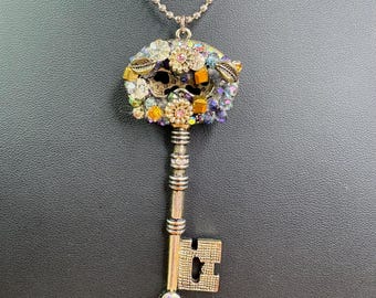 Vintage Betsey Johnson Large Chunky Embellished Bling Key Pendant Long Necklace