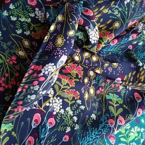 Rayon Challis / Meadow / Navy