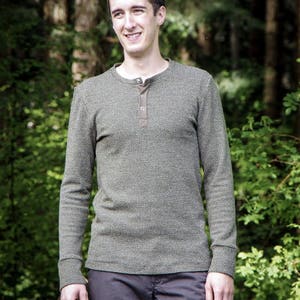 Thread Theory (CAN) / Printed Sewing Pattern / Strathcona Henley