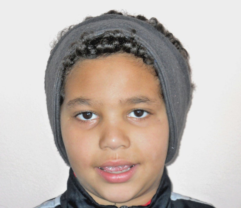 Child polar fleece grey ear muff, double thickness great in this Child polar fleece grey ear muff, double thickness great in this