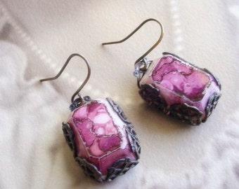 Rose Glass Earrings - Brass and Crackle Glass