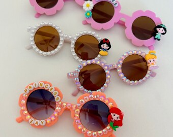 Gafas de sol princesa para niños / Gafas de sol con nombre / Gafas de sol de flores / Sunnies arcoíris / regalo para hija / regalo para niña / regalo de cumpleaños de niña