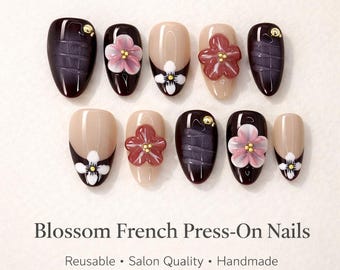 Vernis à ongles floral Ferena | Fleur française 3D | Ongles brillants nude et bourgogne | Lot de clous réutilisables faits main