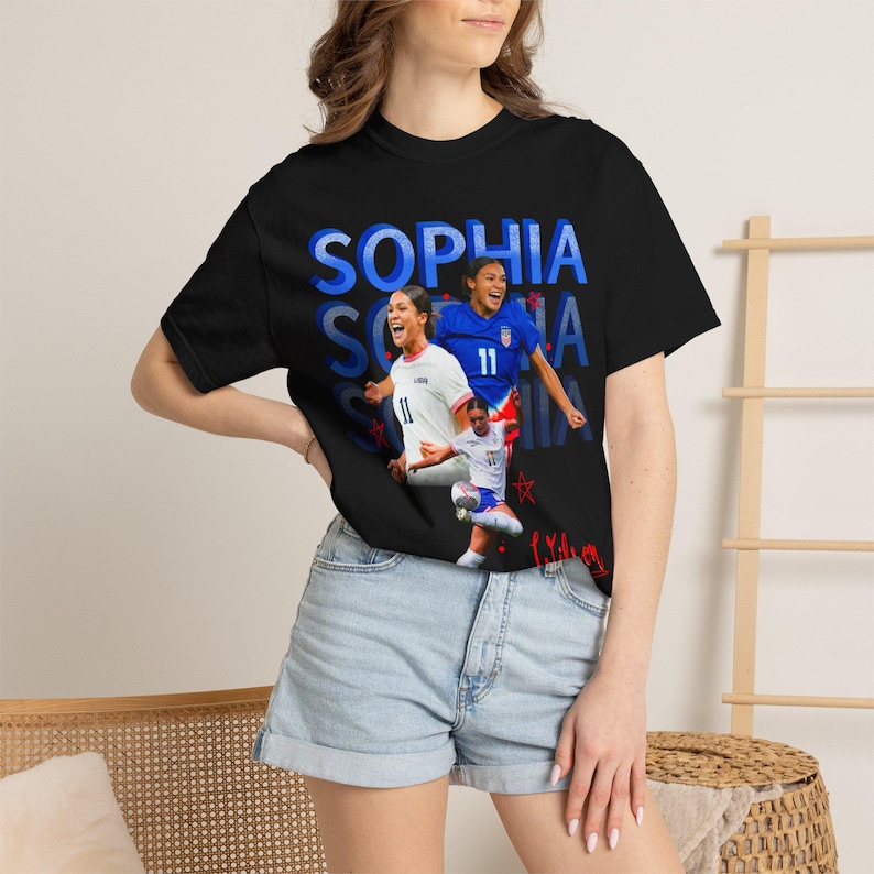 USWNT Player Sophia Wilson / Smith T-shirt image 4