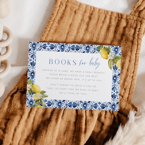Mediterrane citroenboeken voor babykaart, afdrukbare babybibliotheekinzet, amalfi Italiaanse blauwe tegels Citrus babyshower, blauwe boekverzoekkaart