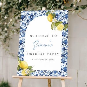 Letrero de bienvenida de cumpleaños con limón mediterráneo, Costa de Amalfi, Letrero imprimible de azulejos azules cítricos, Decoración costera de Positano, Cumpleaños italiano toscano