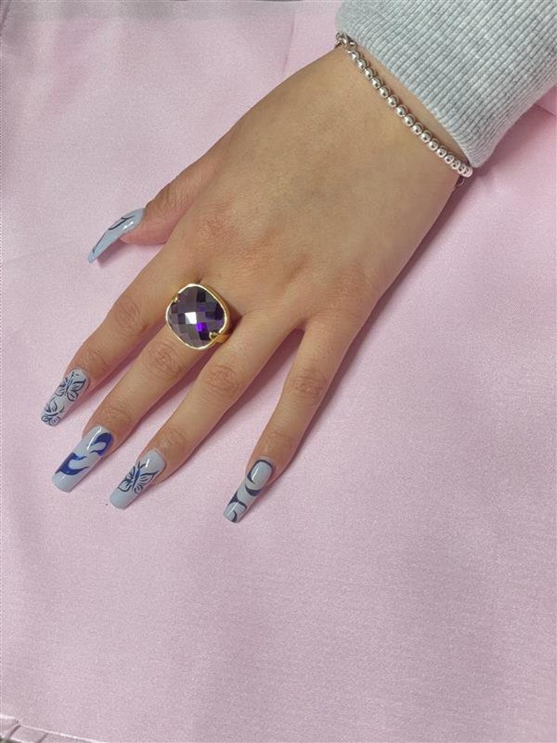 Fashionable Statement rings 7.5 - 8 Size