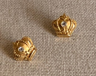 Pretty Vintage 80s 90s Gold Royalty Royal Crown Stud Earrings