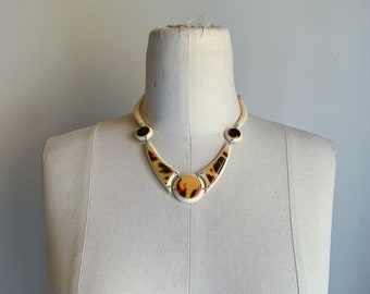 Sweet Vintage 40s Unique Ivory Beige Brown Tort Neutral Bead Link Bone Celluloid Art Deco Costume Jewelry Choker Necklace