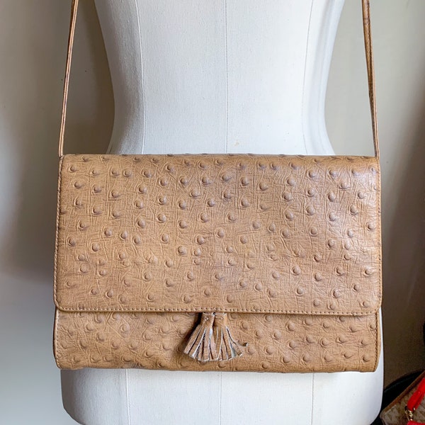 Pretty Vintage 70s Koret Tan Beige Ostrich Genuine Leather Lady Classic Crossbody Bag Purse