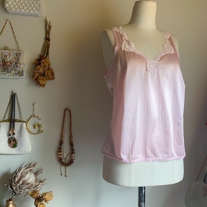 Pretty Vintage 80s Dusty Pink Lace Cami Camisole Slip Top