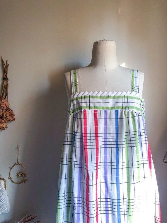 Cute Vintage 70s Colorful Plaid Multi Stripe Apron