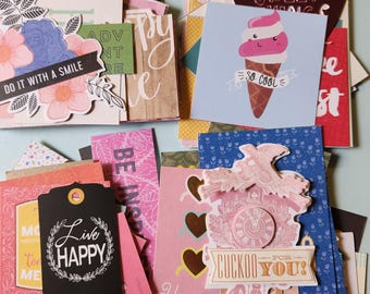 Recortes de papel: enfeites para scrapbooking e confecção de cartões (113 g, mix aleatório)
