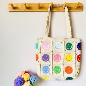 Crochet Tote Smiley Face Bag, Colorful Smile Granny Square Purse Bag for Boho Style, Crochet Shoulder Bag Gift for College, Birthday Gift