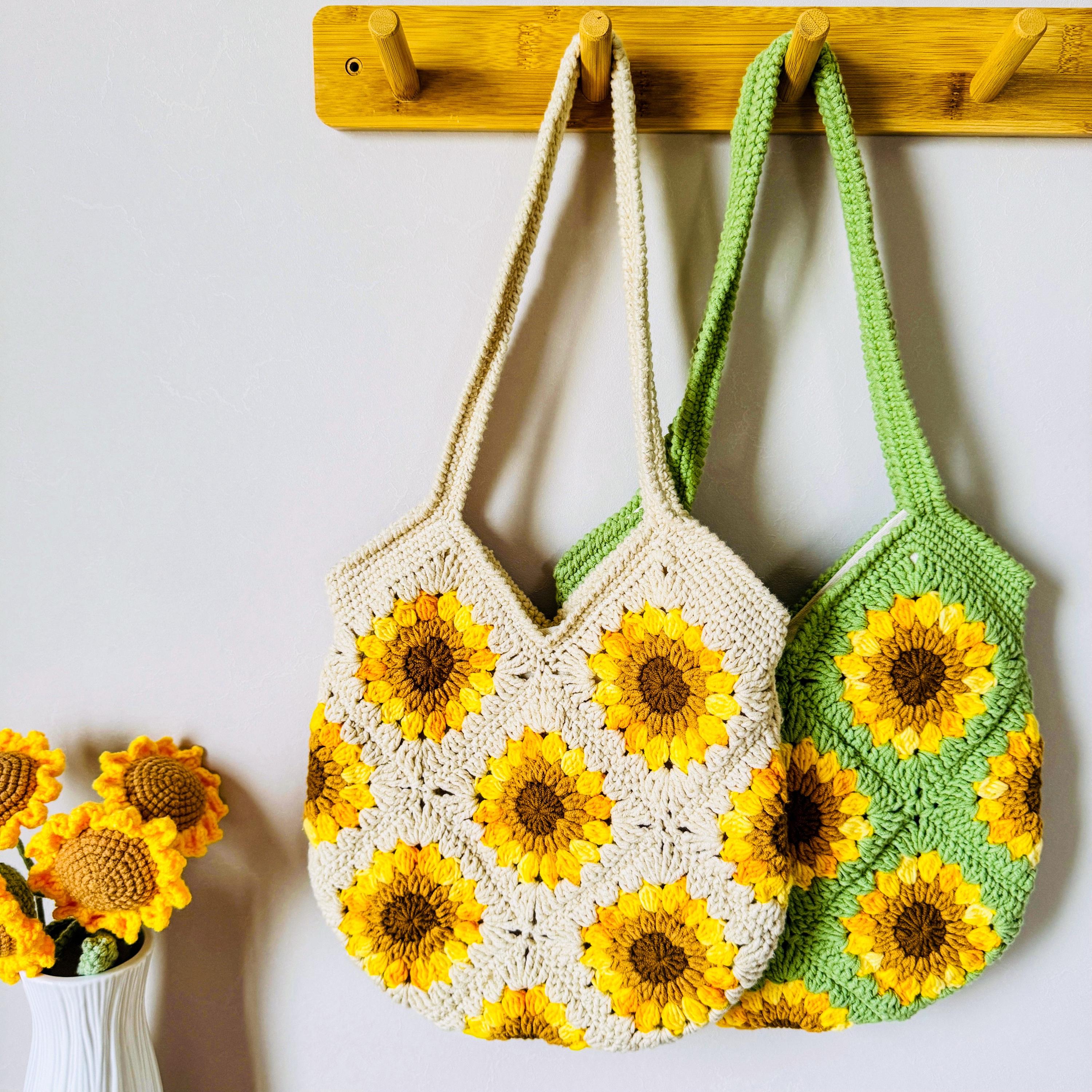 Sunflower Crochet Tote Bag, Custom Sunflower Granny Square Bag for Daily Match, Handmade Crochet Purse Bag Gift for College, Birthday Gift