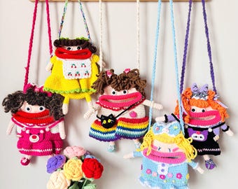 Crochet Big Mouth Doll Crossbody Bag: Handcrafted Quirky Accessory