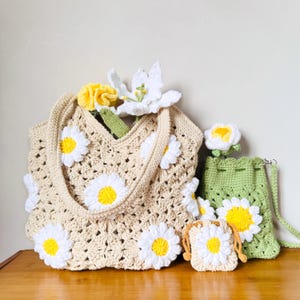 Gänseblümchen Häkeltasche, Benutzerdefinierte Daisy Oma Boho Tasche, Handgefertigte häkeln Tragetasche, Crossbody Bag, Beutel, Gänseblümchen Geschenk für Geburtstag, Muttertag