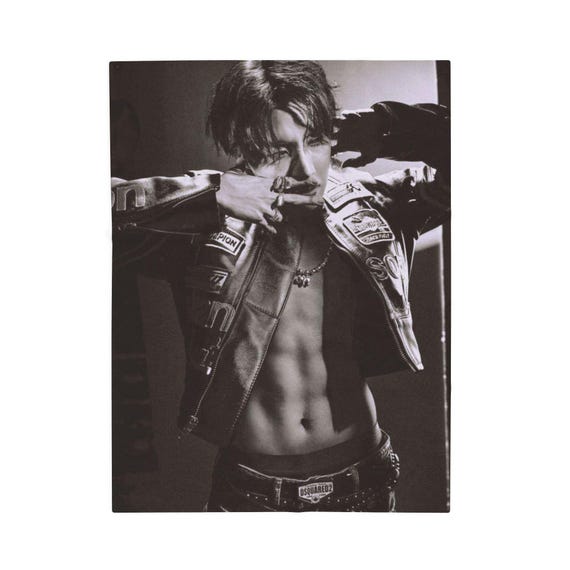 BTS ブランケットKillin' It Girl J-HOPE ジェイホープ BTS J-hope Abs Blanket – Killin' It Girl Concept Photo – BTS