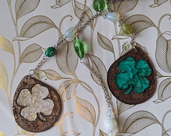 ラッキーグリーンシャムロック - アップサイクルされた風鈴とサンキャッチャー