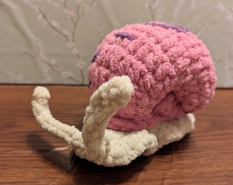 水生カタツムリぬいぐるみ - 編みぐるみ - ピンク