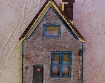 錆びた鉄の家の形 - アップサイクルマグネット