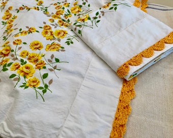 Vintage Bed Sheet - All Cotton Cases Vintage Lady Pepperell Vintage Pillowcases - Full Flat Sheet - All Cotton Muslin - Yellow Floral Flower