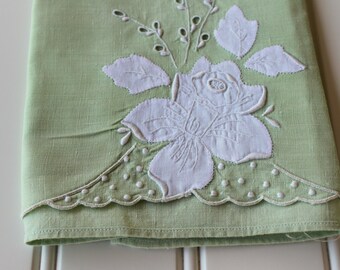 Vintage Finger Tip Towel - Linen Tea Towel - Green White - Hand Appliqued - Cottage Style- Rose
