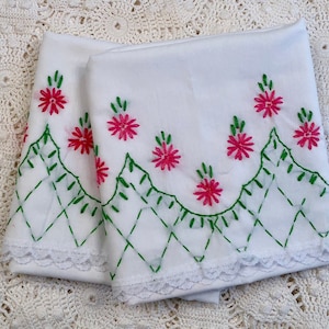 Vintage Pillowcases - Embroidery in Pink and Green - Daisies - Lace Trim - White Cases - Cottage Country Farmhouse Linens