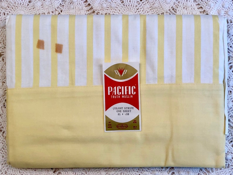 Full Muslin Sheet for Using or Crafting Vintage All Cotton Quilt Backing Clothing Vintage Bed Sheet Unused Quilt Backing