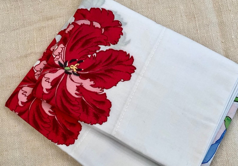 New Reversible Vintage Springmaid Jay Yang Pillowcases- Colorful Bouquets 1980s Bedding Vintage Bedding Percale Bouquet Pillowcases