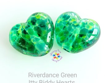 Lampwork Beads Handmade, Iddy Biddy Riverdance Green Heart Pair, Glass Beads, emerald grass  made to order small