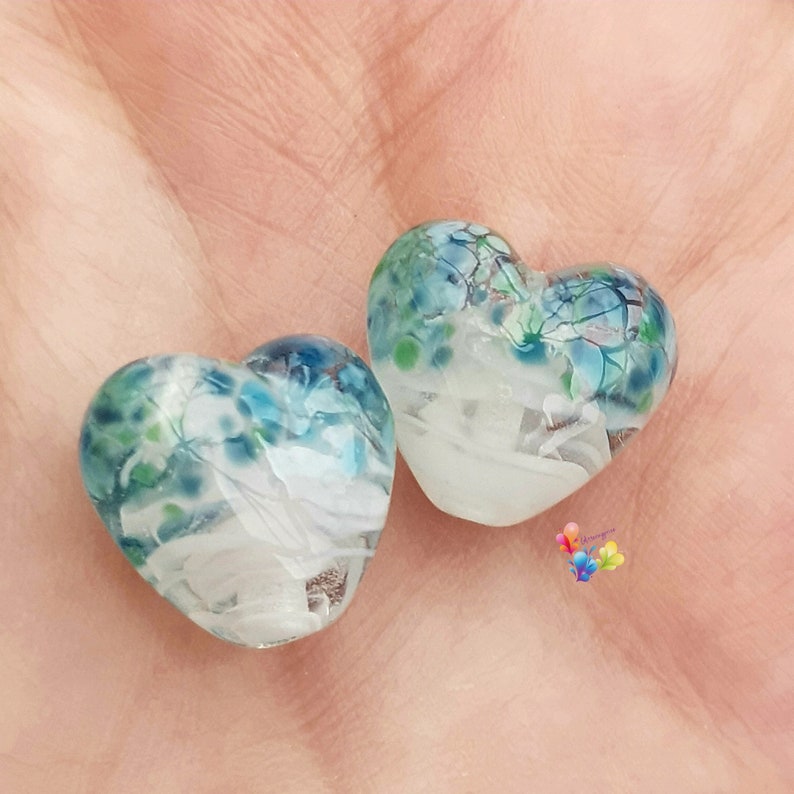 Lampwork Beads Glass Beads Zephrene Ribbon Heart Pair Small blue white made to order image 1
