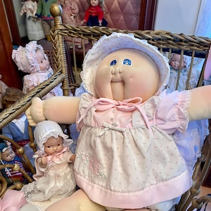 Vintage Xavier Roberts Cabbage Patch Doll