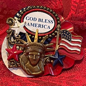 Patriotic Jewelry Pin