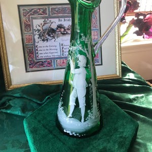RARE!!! Antique Early 1900&#39;s Emerald Green Mary Gregory Glass Pitcher