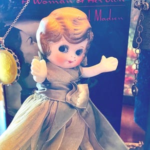 Antique Porcelain Betty Boop Style Doll ( 1920s-1930s)