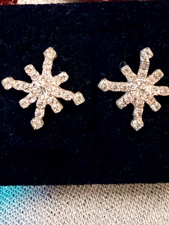 Snowflake Crystal Earrings - image 4