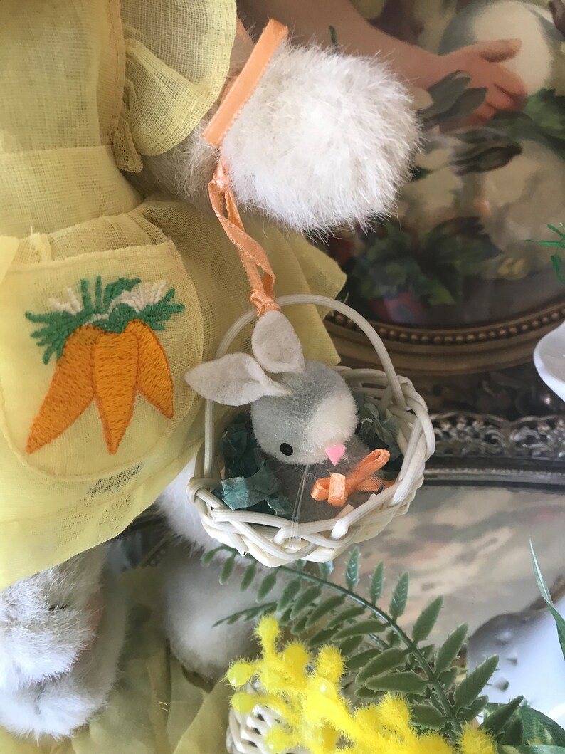 Vintage Muffy Vanderhare Bunny Rabbit in Easter Outfit ( Yellow Organza ...