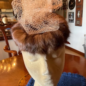 Vintage 1950&#39;s Mink Pill Box Ladies Hat