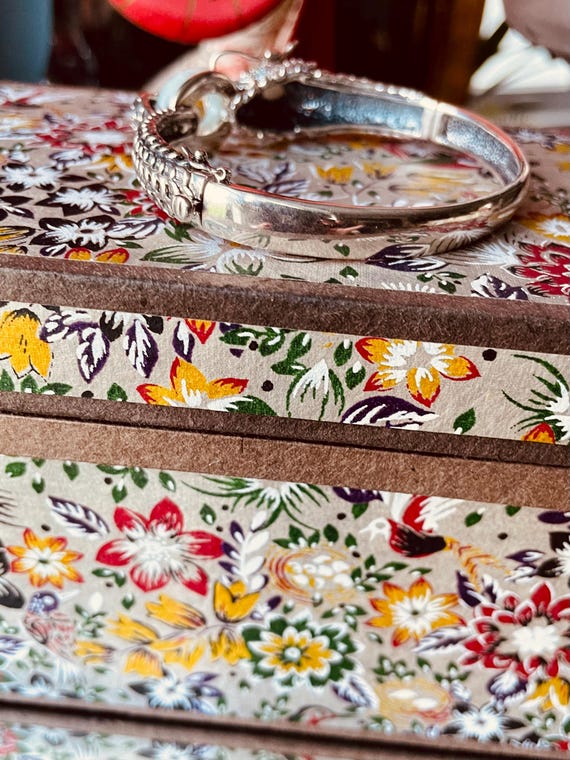 Sterling Silver Ruby and Jade Dragon Bracelet - image 7