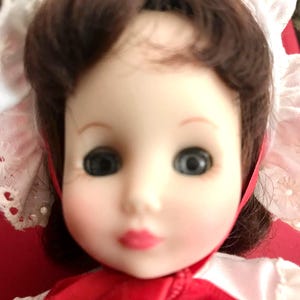 Little Miss Muffet Doll ( Ideal 1982)