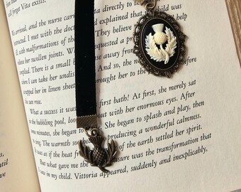 Scottish Thistle Velvet Bookmark in Bronze, Vintage Style Cameo Bookmark, Book Gift for Her, Mother Gift