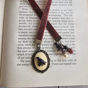 Raven Cameo Bookmark,  Gothic Crow Bookmark, Horror Lover Or Reader Gift