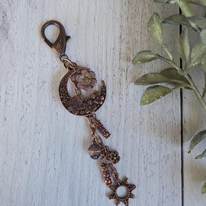 Boho Style Beaded Bag Charm Zipper Pull With Flower Theme