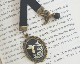 Hummingbird Cameo Bookmark, Vintage Style Velvet Bookmarker, Victorian Style Reader Gift