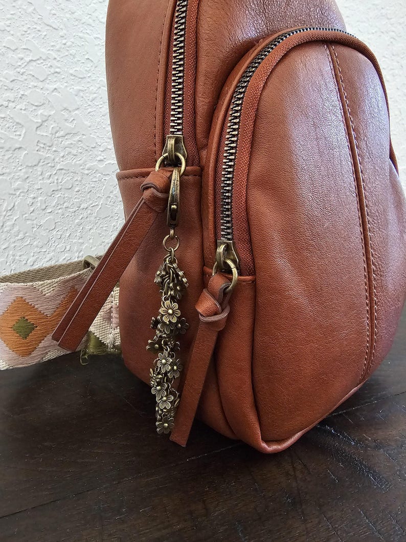 Bronze Plated Flower Bag Charm, Bee Spring Summer Purse Charm, Flower Tassel image 3